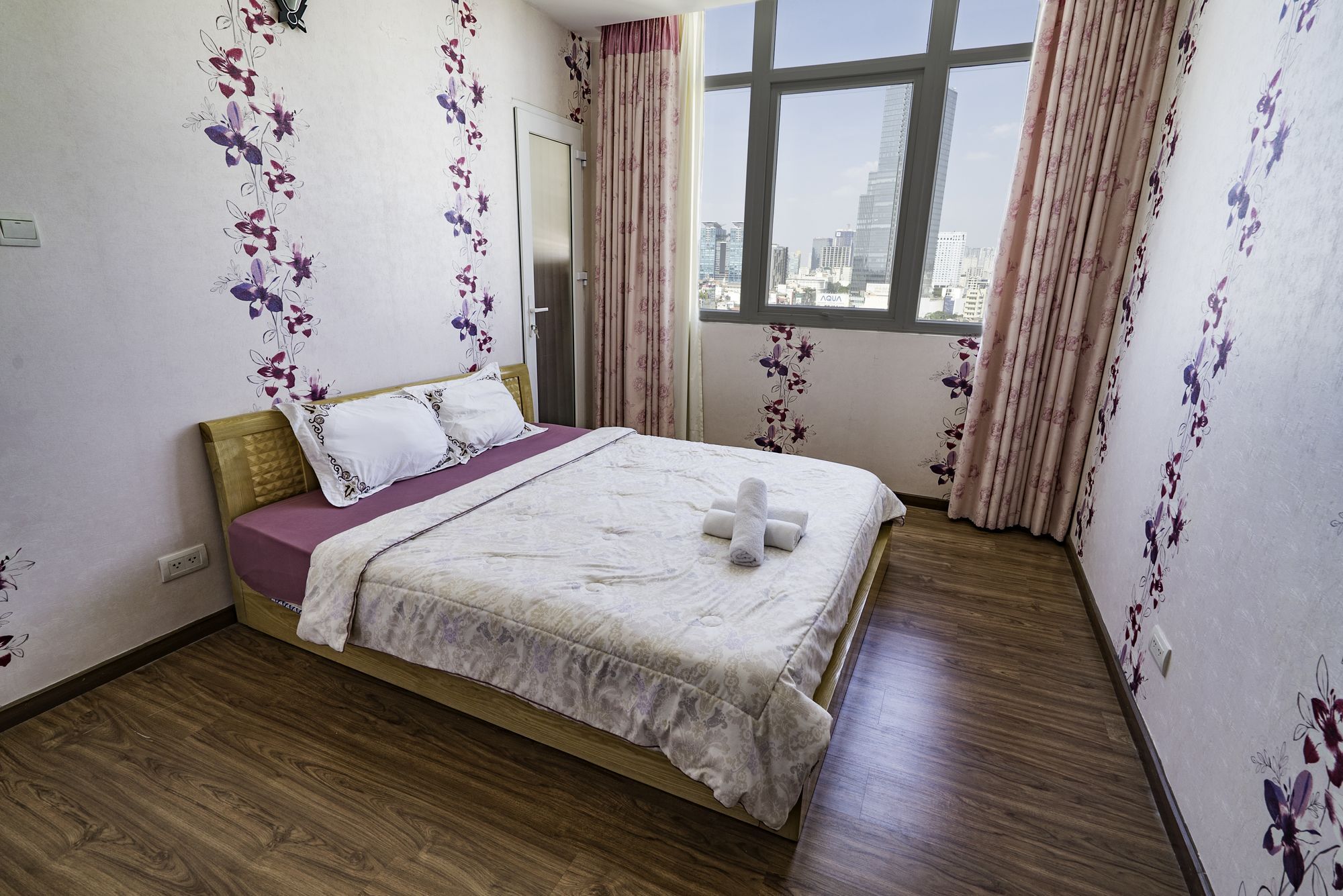 Luxury In Ben Thanh Tower Apartment